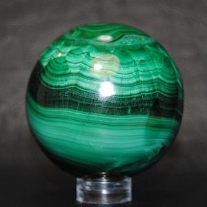 【希少】マラカイト 孔雀石　ザイール産 1662g 希少】マラカイト 孔雀石 ザイール産 1662g - メルカリ