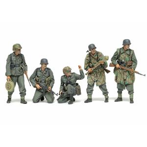 タミヤ (35382) 1/35 ドイツ歩兵セット (大戦後期)｜tamiya