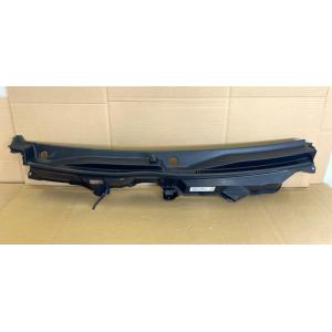 NV100クリッパー DR17V カウルトップパネル 左側欠品 66832-4A00F