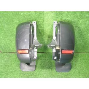 250747-1510@デリカＤ5 DBA-CV5W リアバンパー 左右のみ 中央欠品