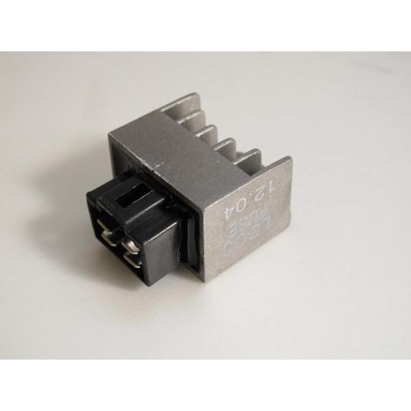 半波　レギュレーター　１２Ｖ　台湾製　TYPE-B[Y806] 田中商会