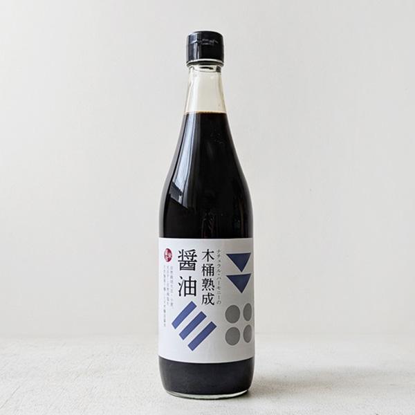 木桶熟成醤油 栄醤油 720ml　無肥料無農薬の自然栽培小麦と大豆を使用　天然麹菌によって醸造　木桶...