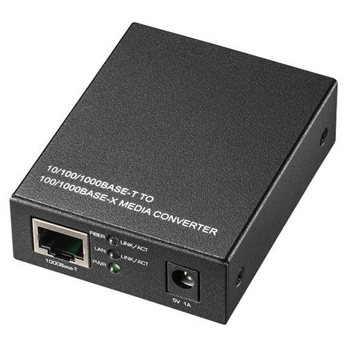 サンワサプライ　光メディアコンバータ（ＳＦＰスロット内蔵）　ＬＡＮ−ＮＧＣ２００　（お取寄せ品）