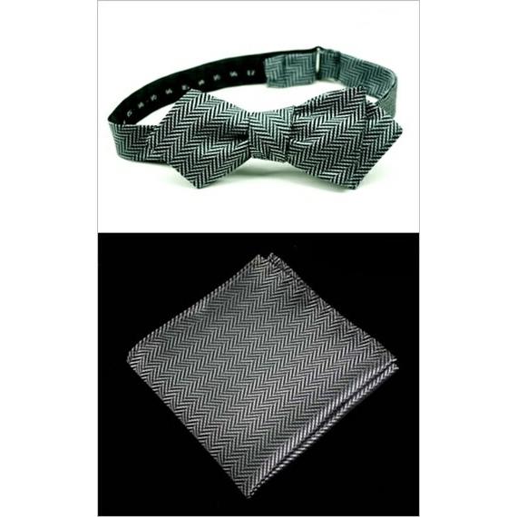 同柄のポケットチーフとセットの手結びポインテッド＆ボウタイ　BM-JS06