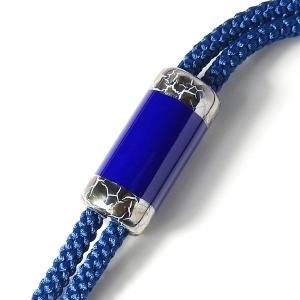 伊万里焼有田焼で知られる陶芸磁器ループタイ。瑠璃釉白金彩貫入。