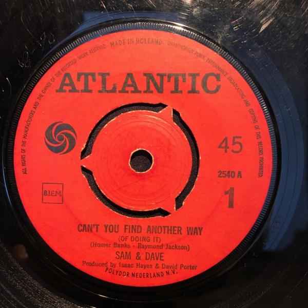 Sam &amp; Dave / Can&apos;t You Find Another Way (Of Doing ...