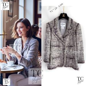 91 CHANEL シャネル　Aライン　ロングコート　42 白 コート - シルク サテン、ホワイト — ファッション | CHANEL シャネル