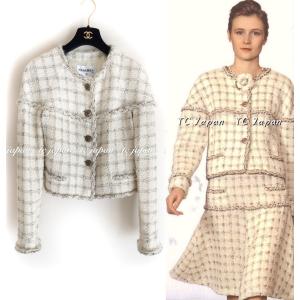 CHANEL（シャネル） セットアップ スーツ ライトグレー リボン
