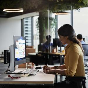 HP Elite Mini 800 G9 De...の詳細画像1