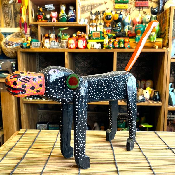 サル オブジェ 木彫り Ｌサイズ 動物 置物 グァテマラ アニマル 大きめサイズ 木製 手作り 個性...