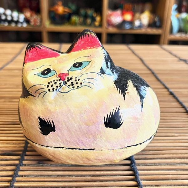 ネコ 小物入れ 可愛い ハチワレ ブラック お座りネコ BOX ペーパーマッシュ アニマル インド ...