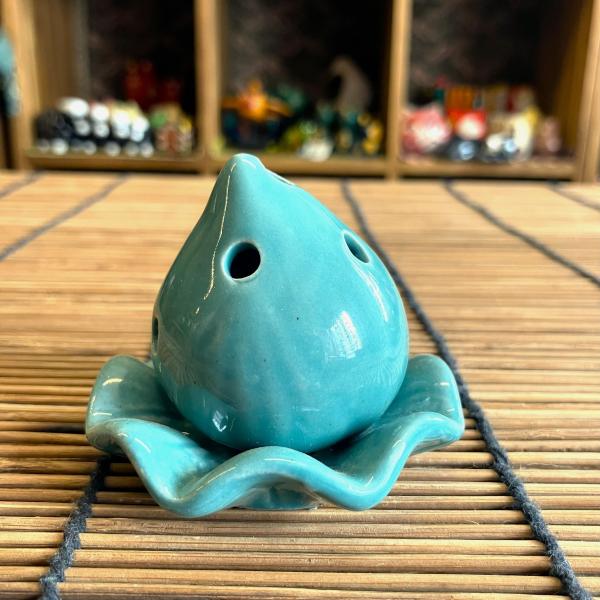 香立て ロータスバッド グリーン 蓮 つぼみ 陶器 セラミック タイ製 可愛い お花 エスニック イ...
