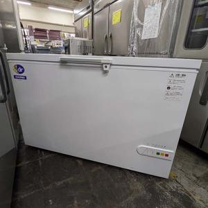 業界最長1年保証】冷凍自動販売機 富士電機 FFS107WFXU1 業務用 中古