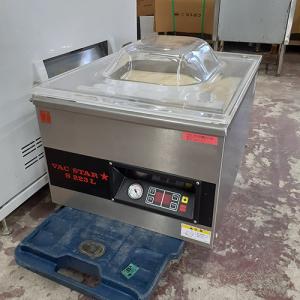 トーセイ・TOSEI 据置型真空包装機（タッチパネル）型式：V-930 送料