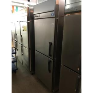 幅615 奥行650 パナソニック タテ型業務用冷蔵庫 SRR-K661B : 業務用