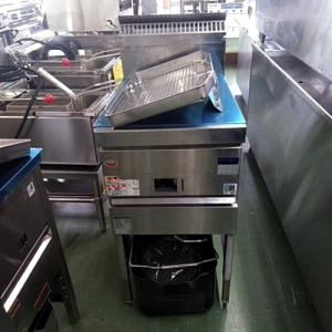 送料無料 新品 ニチワ電機 電気フライヤー （18L） SEFD-18K : 厨房
