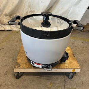 リンナイ（Rinnai） 業務用ガス炊飯器 RR-300C-B 3升炊き（6.0L）/炊飯