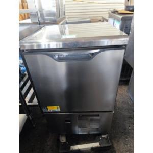 業界最長1年保証】【中古】製氷機 35kg 大和冷機 DRI-35LME 幅500×奥行 