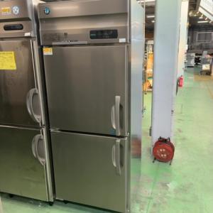 ホシザ ４面 業務用冷凍庫　ＨＦ-１２０ＬＺＴ３　２０１６年製　とっても綺麗、程度抜群！現行機HF-120LAT3と同等 三相200V W1200 D650 ホシザキ（HOSHIZAKI） 縦型冷凍冷蔵庫 HRF-120AT-1-VB