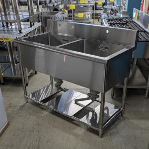【Daiwa】大和冷機 業務用 製氷機 DRI-35LME 35kg 100V 動作確認済 高さ調節可能 厨房機器 店舗 クリーニング済 全自動製氷 飲食店 Y1232 大和冷機】 新品 業務用 製氷機 DRI-25LMF W395xD450xH770mm (製氷能力