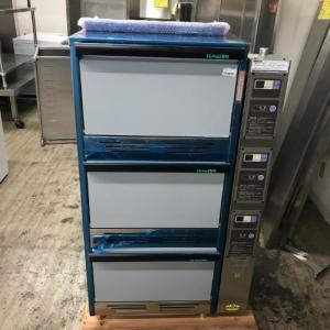 電気無煙式グリドルテーブル(ステーキ)幅1300×奥行775×高さ1185(EGT-9