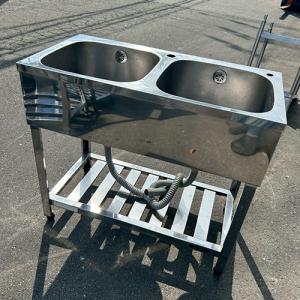 □中古 ステンレス2槽シンク・中棚付き・1200×500×895/985(mm)・厨房
