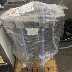 【中古】ソフトクリームフリーザー CI-9624AE 幅298×奥行739×高さ826 三相200V 【送料別途見積】【業務用】【福岡店在庫】