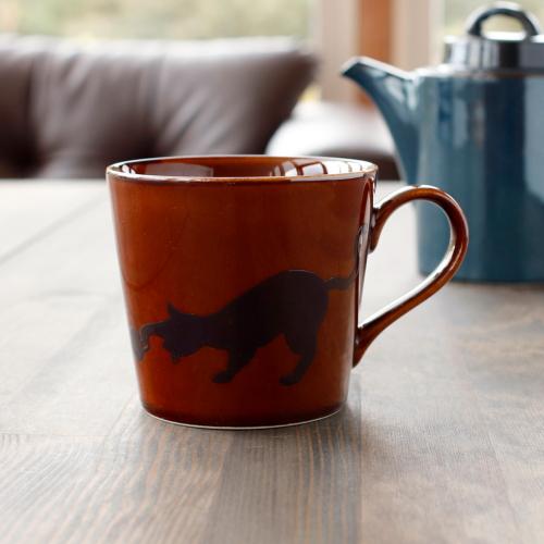 丸モ高木陶器 マグカップ 猫 温度で色が変わる ねこ ネコ 温感 まりと猫 猫柄 猫の絵 300ml...