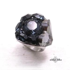 黒のスワロフスキー&ビーズリング SWAROVSKI（スワロフスキー） 『Vittore Marquise リング』 指輪