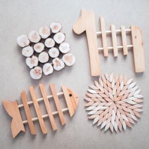 鍋敷き 木製 ポットマット おしゃれ かわいい 北欧 手作り アルダー材 フィッシュ ホース なべ敷き 鍋しき 251｜thanks-net