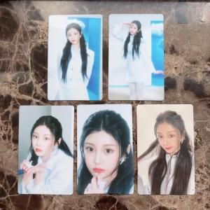 ILLIT グッズ トレカ カード 写真 5枚 ソウルコン Glitter Day in seoul 韓国限定 ペンミ イロハ ウォンヒ ミンジュ モカ ユナ トレーディングカード アイリット