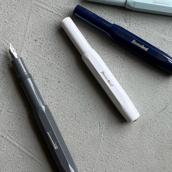 万年筆 スカイラインスポーツ