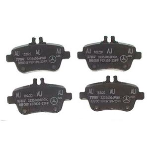 メルセデス ベンツ純正　リアブレーキパッド　CLAクラス C117  CLA180シューティングブレ...