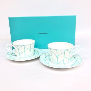 TIFFANY&Co. ティファニー  カップ＆ソーサー 2客セット 箱付 美品  ホワイト 陶器 ウィートリーフ 洋食器｜tifana