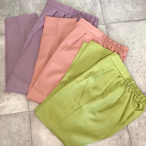 センタープレス テーパードパンツ きれいめ オフィス カジュアル ボトムス カラーパンツ 春 夏 脚...