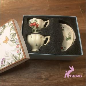 リチャードジノリ　コンテッサ 　ティーカップ＆ソーサー　２種２客 Richard Ginori（リチャードジノリ） 並行輸入品 ジノリ1735