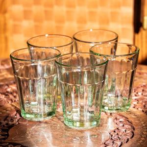 レトロ ガラス カップ コップ (5個セット)インドのチャイカップ 約7.5cm程度×直径：約5.8cm チャイグラス｜tirakita-shop