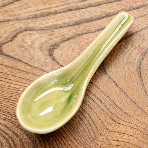 れんげ レンゲ 蓮 ハスの花 滑らかな釉薬が美しい タイの陶磁器スプーン Yellow green ...