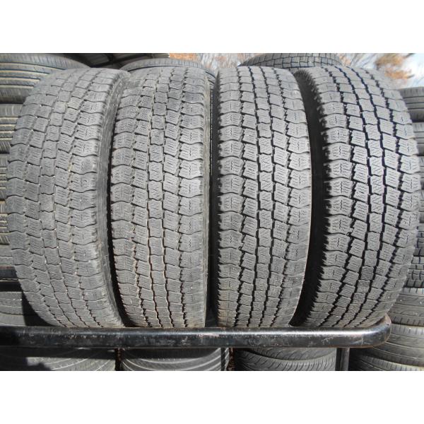 F966 中古タイヤ 送料着払い 215/70R17.5 冬4本セット スタッドレス LT 118/...