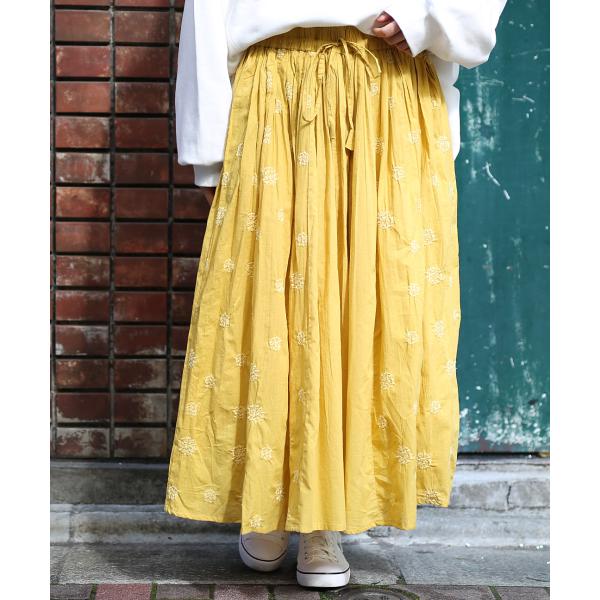フラワー刺繍スカート(大きいサイズ) ／ フレアスカート ロングスカート レディース 15号 LL ...