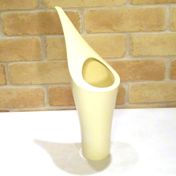 プラスチック おしゃれな 水差し ホワイト 0727-37