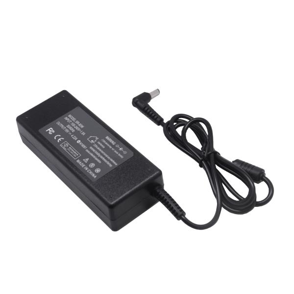 19V、0.1mAh 交換用充電器 SEB100P2-19.0 LIFEBOOK AH532 AH5...