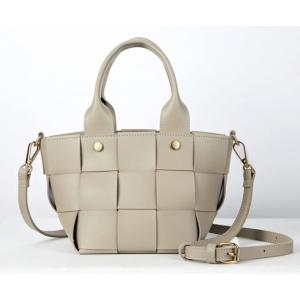 ナチュラルクチュール natural couture 編み込み仕上げの 2WAYトートバッグ 太めレ...