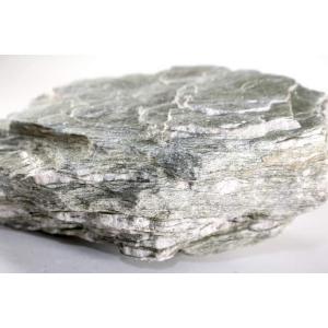 バドガシュタイン鉱石（約900g）放射線量約24.6μSv : ケィディー