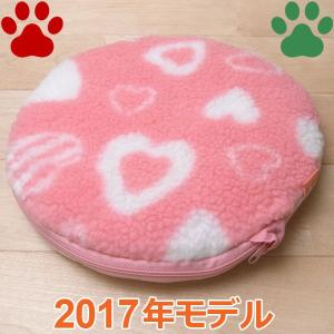 【20】 [2017年 冬] ドギーマン　犬猫用　遠赤外線 レンジでチンしてぽっかぽか　レンジ用パック/断熱カバー付き　加熱式 湯たんぽ