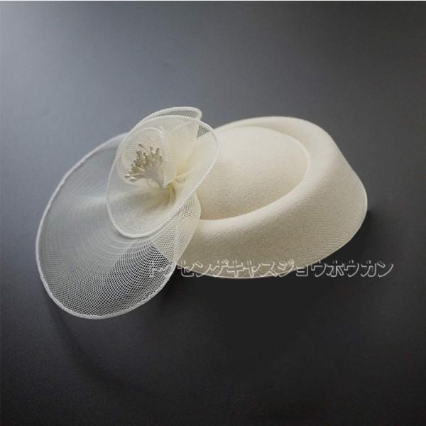 送料無料 カクテル帽　トーク帽 ベール付き  フォーマル ウェディングヘッドドレス 髪飾り オフホワ...