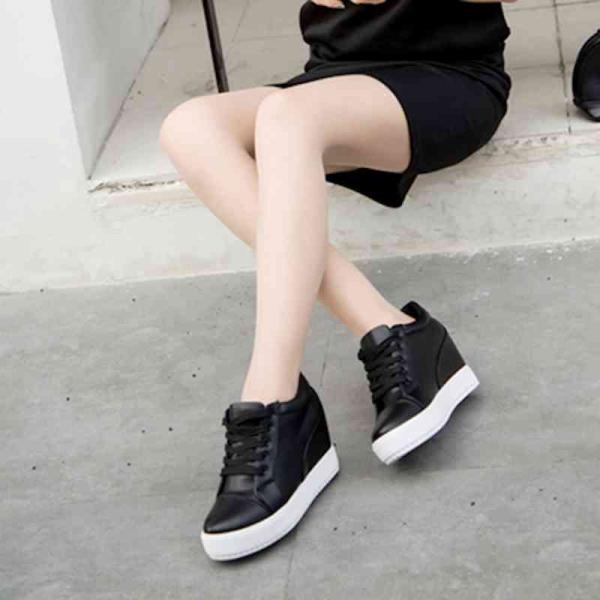 スニーカー レディース シンプル 歩きやすい 30代 20代 冬 春 安い 軽量 40代 夏 白 お...