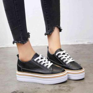 スニーカー レディース 歩きやすい シンプル 白 軽い 40代 30代 4E 夏 20代 冬 きれいめ 厚底 黒 おしゃれ 秋 50代 幅広 ブランド 春 人気 軽量 安い shs-862