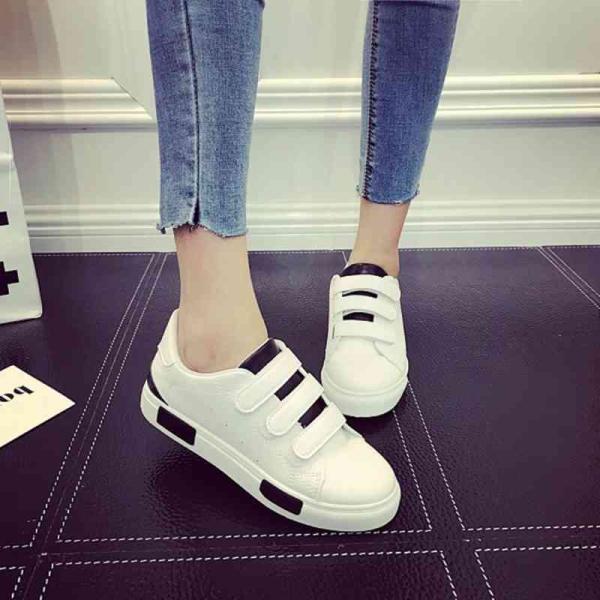 スニーカー レディース シンプル 歩きやすい 30代 20代 冬 春 安い 軽量 40代 夏 白 お...