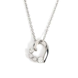 K18WG ホワイトゴールド ダイヤ0.15ct ハート モチーフ ペンダント  